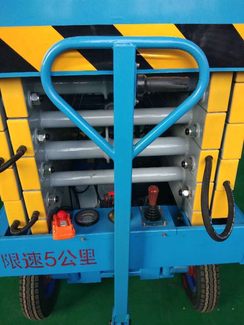 恩施辅助行走式升降平台